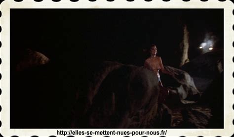 Naked Michelle Johnson In Blame It On Rio