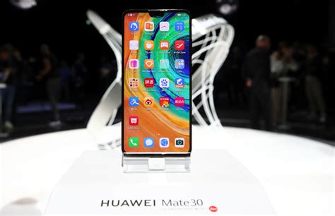 Huawei’s new Android phone lacks luster without Google apps