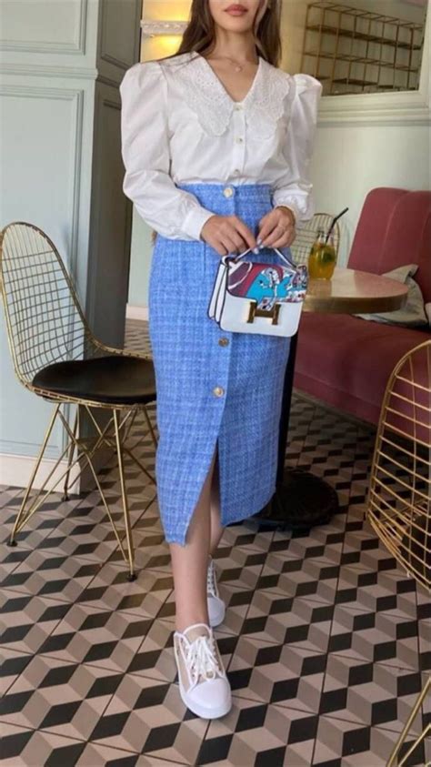 Pin by 𝓐𝓶𝓸𝓻𝓮🖤 on 𝒌𝒓𝒂𝒔𝒂𝒗𝒊𝒕𝒔𝒚 | Chic outfits, Modest fashion outfits ...