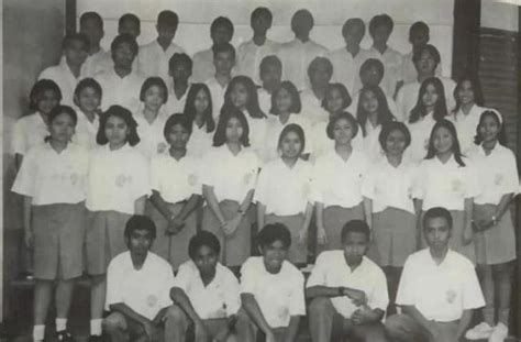 Kebersamaan Pengurus Osis Sma Di Jakarta Tahun 1995 Model Seragam Hits
