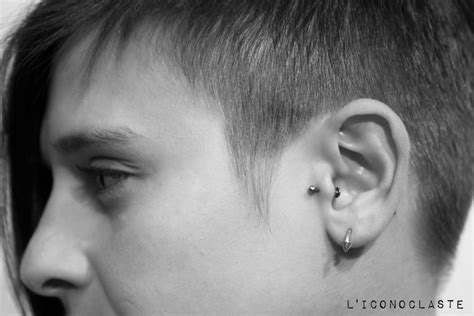 piercing tragus 3 | Piercing Croydon | Timebomb Piercing & Tattoos