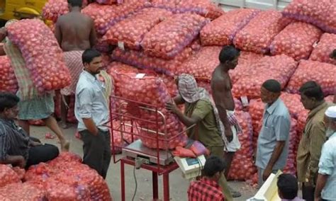 Wholesale Price Inflation Rises To 11 39