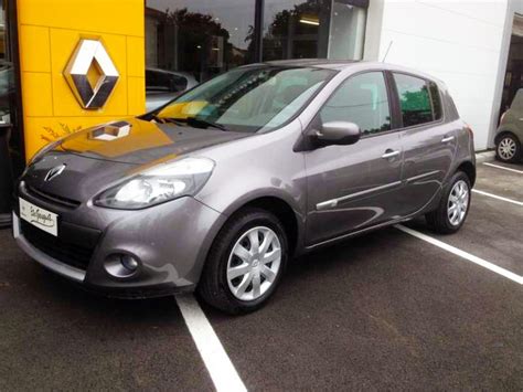 RENAULT CLIO III 1 2 TCE 100 DYNAMIQUE TOMTOM 5P EURO5 RENAULT ETS