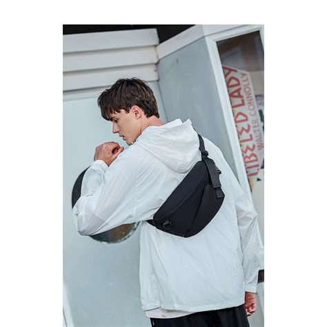 Trendy Hot Selling Men Nylon Crossbody Sling Bag Male Sling Bag Small Korean Korea Style