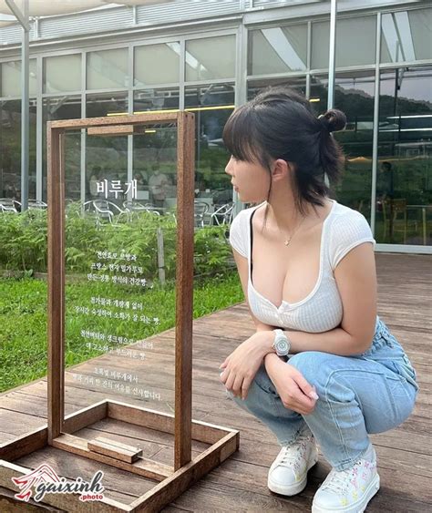 Nh G I Xinh H N Qu C Sexy M C Bikini G I C M N Ng B Ng