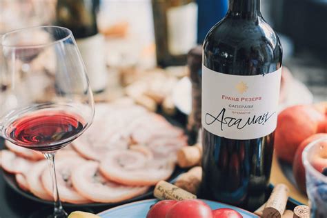 Дегустация вин «Вилла Звезда» в кафе «Буквально» | Сыр, вино и джаз