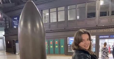 Woman Compares Monument To Sex Toy And Jokes It S Awful Shame She Can T Use It Daily Star