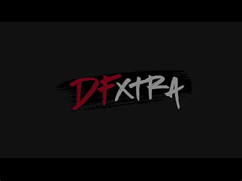 Un cocu suce un gode pendant que sa nana brune se fait rôtir à la broche XVIDEOS