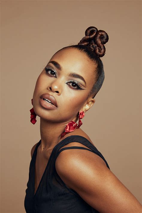 9 Hot Sexy Zaria Simone Bikini Pics