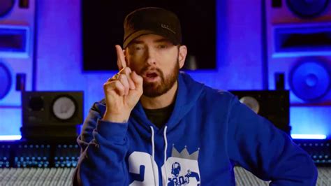 Eminem Gives Emotional Introduction To Lions Vs Rams Game Youtube