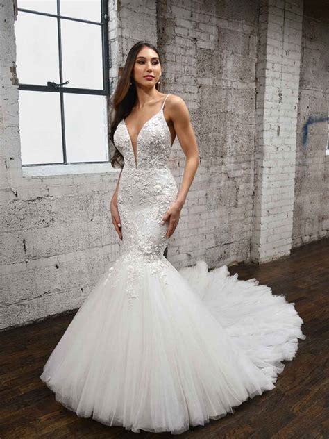 Stylish Wedding Dresses With Pearls To Fall In Love With