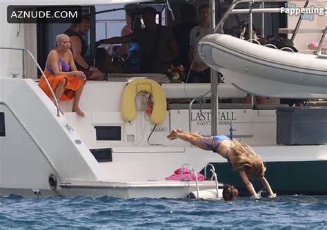 Erika Jayne Sexy Seen With Kyle Richards And Dorit Kemsley Showing Off Her Hot Bikini Body At