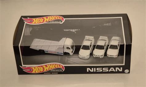 Hot Wheels Premium Nissan Skyline Gt R Diorama Bnr Bcnr Bnr Retro Rig Eur