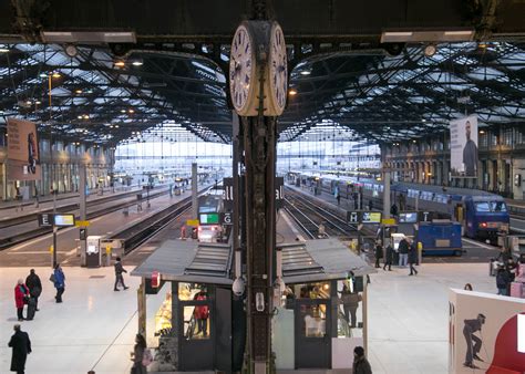 Train times go live on mobile apps to help commuters stay on track 2