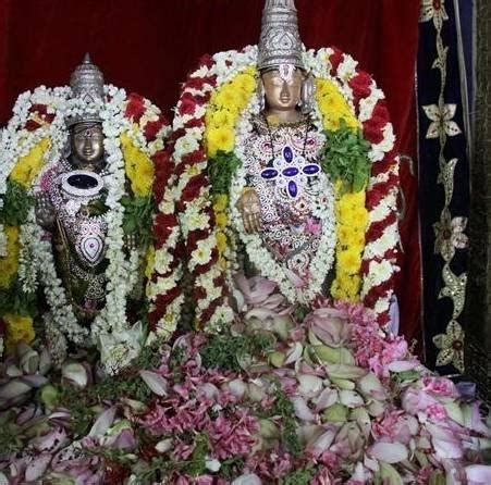 Chennai Ashtalakshmi Temple - History, Timings, Accommodations, Puja