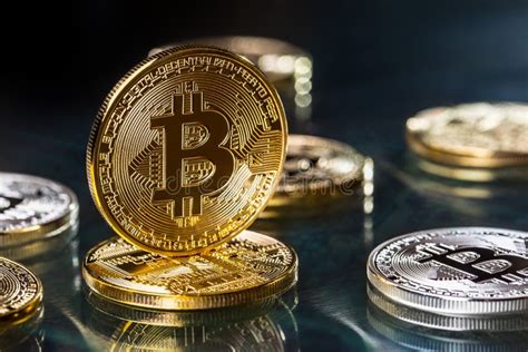 Bitcoins Y Nuevo Concepto Virtual Del Dinero Bitcoin Es Una Nueva