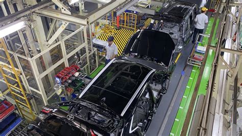 Melihat Langsung Produksi Toyota Yaris Cross Di Pabriknya Satu Tahapan