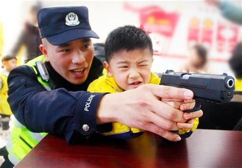 绵阳：警营开放日 宝贝学防拐市州四川法治报