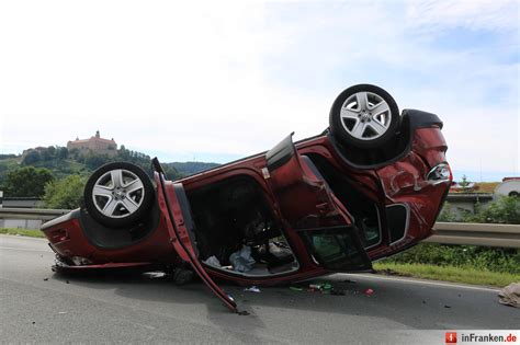 Bilder von Schwerer Unfall in Kulmbach Auto überschlägt sich auf B289