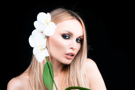 Portrait Of Beautiful Model With Natural Nude Make Up Fashion And Beauty Woman With Flowers