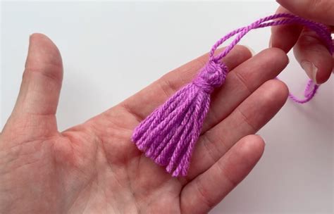 How To Make A Yarn Tassel Step By Step Video Demo Craft Fix