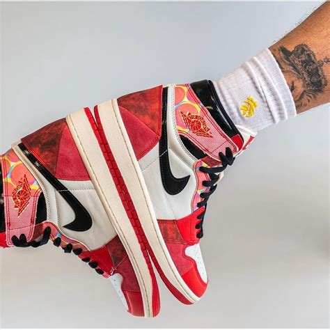 Giày Spider-Man × Nike Air Jordan 1 Retro High OG SP 'Next Chapter ...