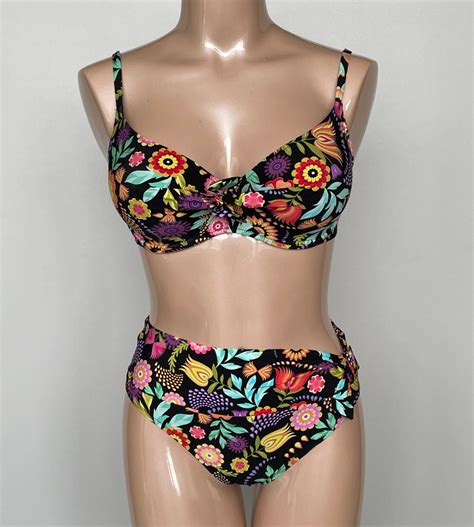 Haut De Bikini Avec Armatures La Muse En Fleurs Antigel