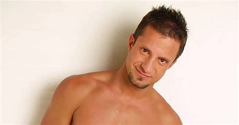 De seminarista a emblema del porno gay argentino la historia de Bruno Bordas a cuatro años de