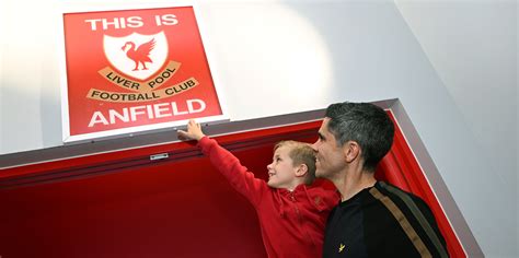 Liverpool Stadium Tours System | Public - Anfield Stadium Tours