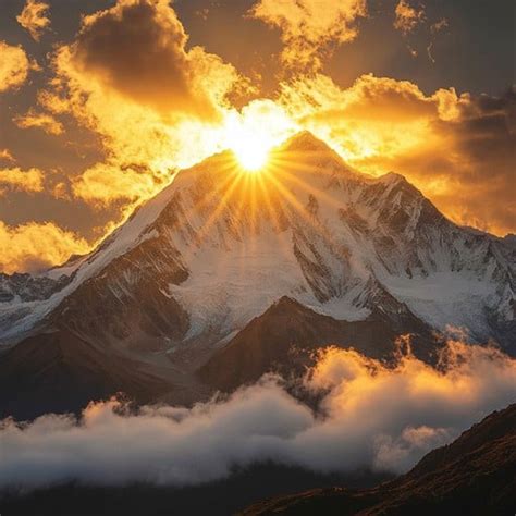 Free Peak Images | Download at StockCake