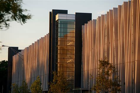 Pacific Street Garage | About UNO | University of Nebraska Omaha