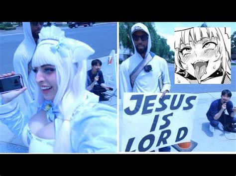 Playing Hentai For Religious People Harassing Cosplayers Animanga Youtube