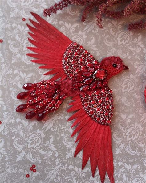 Крупная брошь птица "Гранатка" выполнена на заказ. В вышивке ...