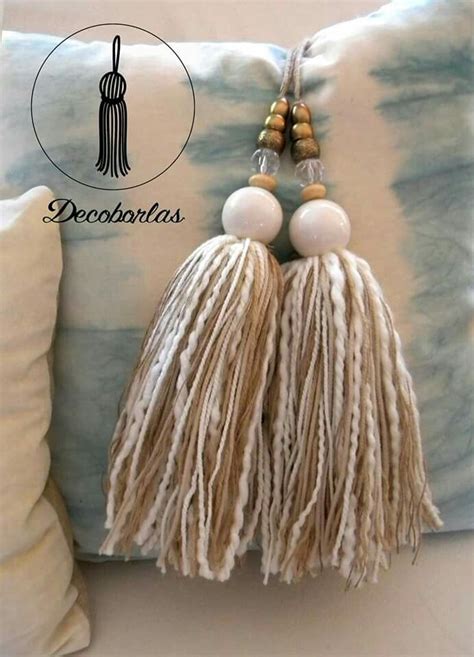 Deco Borlas Handmade Crafts Easy Crafts Arts And Crafts Baubles And