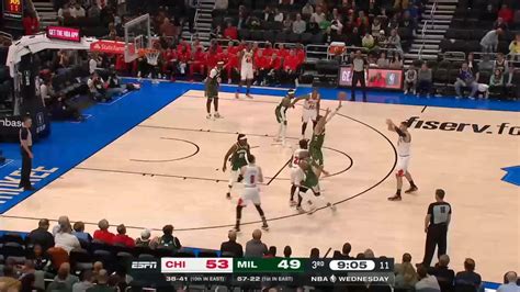 Zach Lavine With An And One Vs The Milwaukee Bucks Yahoo Sports