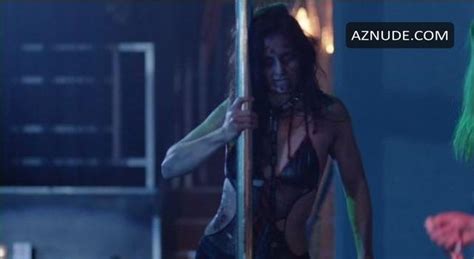 JENNIFER HUFF Nude AZNude