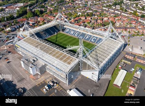 Preston north end hi-res stock photography and images - Alamy