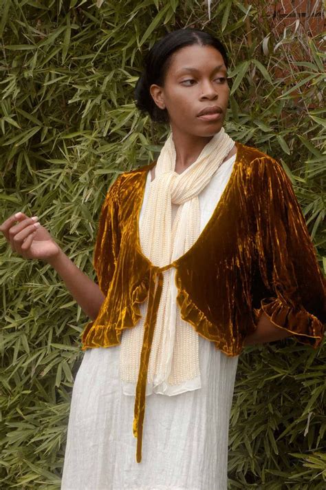 Heart's Desire Clothing offers a wide variety of beautiful vintage ...