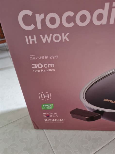 Happycall wok. Crocodile., Furniture & Home Living, Kitchenware ...