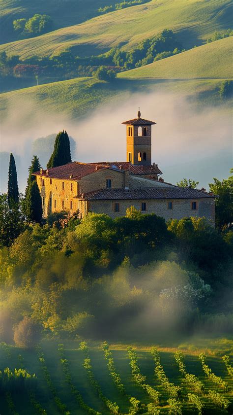 Tuscany Wallpaper - Rolling hills, Picturesque meadows, Nature #4888