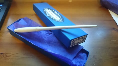 Man creates spot-on replica of wand described in 'Harry Potter' books ...