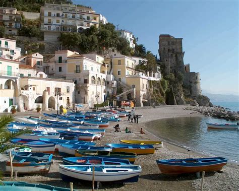 Find accommodation in Cetara - The best Villas in Cetara for you holidays