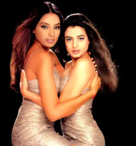 Bipasha Basu S Controversies Kissing Cristiano Ronaldo Alleged Sex Talk With Amar Singh More