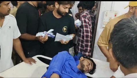 Bihar News Firing In Siwan Two Youth Shot Condition Critical Bihar