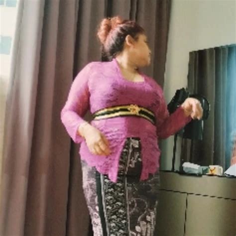 Arabische milf mit großen natürlichen schlaffen titten xHamster