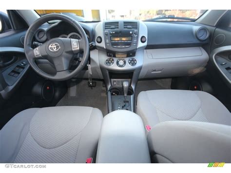 2007 Toyota RAV4 Limited Dashboard Photos | GTCarLot.com