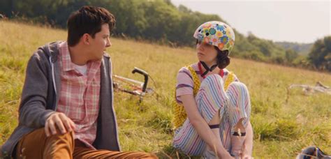 Sau khi xem phim Sex Education tôi tình cờ phát hiện bí mật nhạy cảm của con gái Nhờ 1 câu