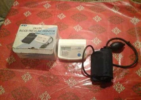 Тонометр полуавтоматический | Festima.Ru – частные объявления