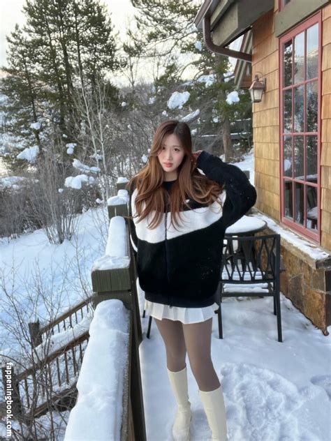 Yougelly Nude OnlyFans Leaks Fappening FappeningBook