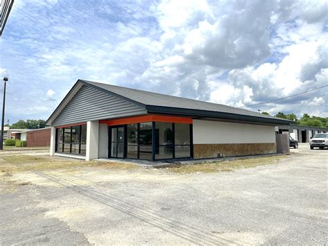 411 S Main St, Swainsboro, GA 30401 | LoopNet